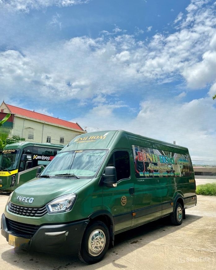 Xe Bình Hoài Limousine Mặt trước xe 