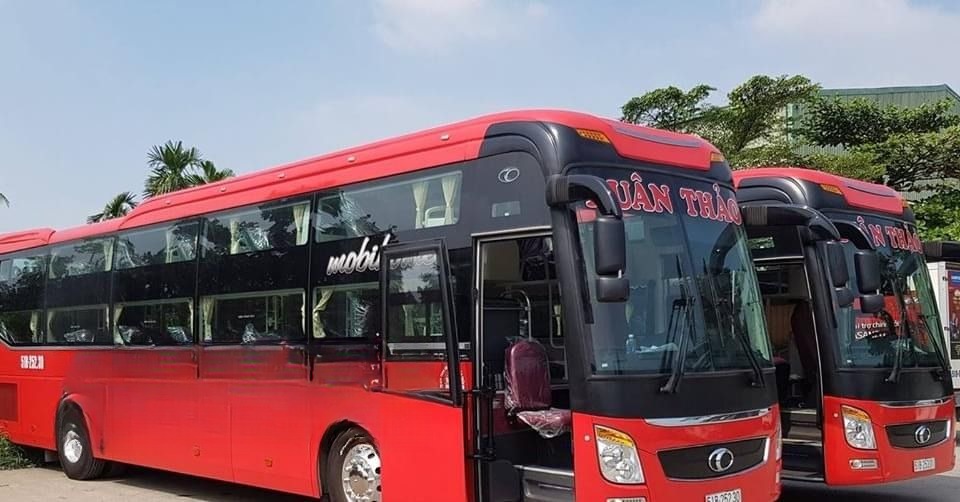 Xe Xuân Thảo - Huế Mặt trước xe Bên hông xe Giường nằm 40 chỗ