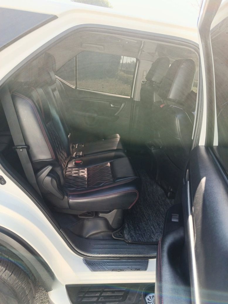 Xe Đình Dũng Car Ghế ngồi Tiện ích Nội thất Ghế 7 chỗ ngồi