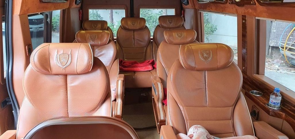 Xe Thắng Phong Limousine undefined