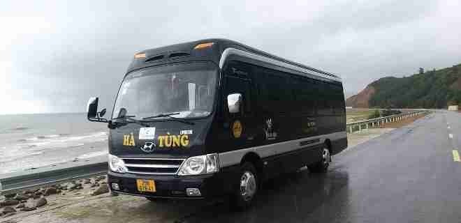 Xe VIP Hà Tùng Mặt trước xe Limousine 15 chỗ