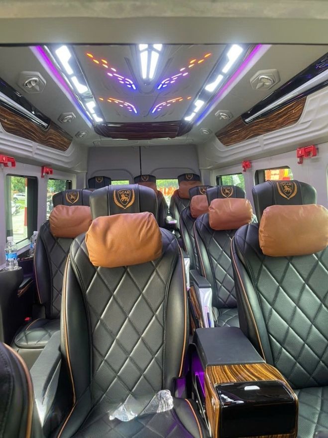 Xe Thành An Travel (Quảng Ninh) Ghế ngồi Tiện ích Nội thất Limousine 9 chỗ