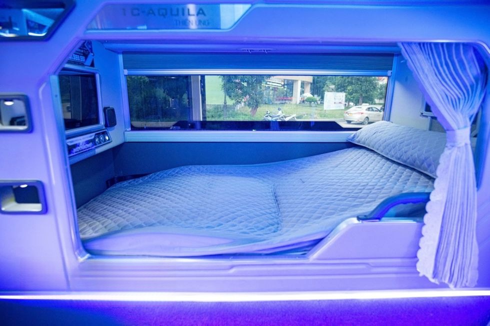 Xe Hải Vân Giường nằm Tiện ích Nội thất Limousine giường phòng 22 chỗ