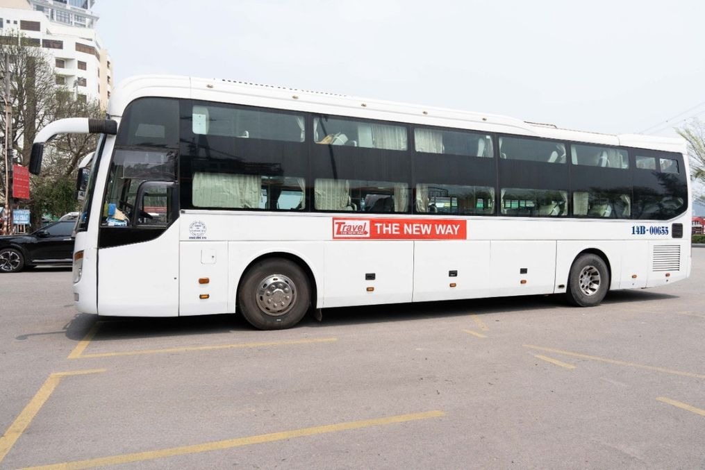 Xe Lovabus Bên hông xe Giường nằm 42 chỗ