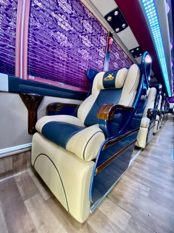 Xe Hoàng Yến Logistics undefined