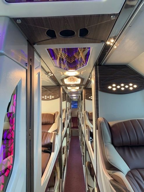 Xe Rạng Đông Buslines Nội thất Limousine giường nằm 34 chỗ