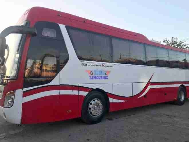 Xe Thái Dương (Sài Gòn) Bên hông xe Ghế ngồi 45 chỗ