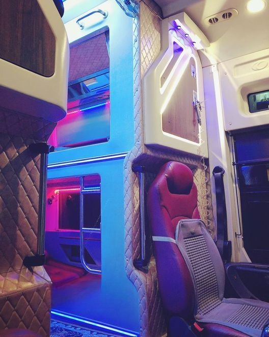 Xe Phương Nam Tiện ích Nội thất Limousine giường phòng 22 chỗ