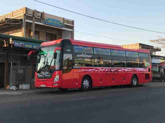 Xe Thảo Lan Mặt trước xe Bên hông xe Giường nằm 41 chỗ