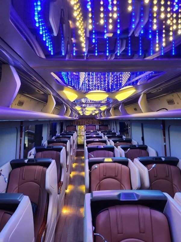 Xe Hoàng Phương Limousine (Hải Phòng) Tiện ích Nội thất Ghế ngồi Limousine 27 chỗ