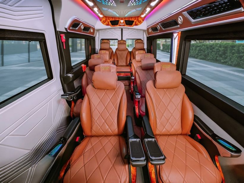 Xe Cao Lâm Ghế ngồi Nội thất Tiện ích  Limousine 11 chỗ