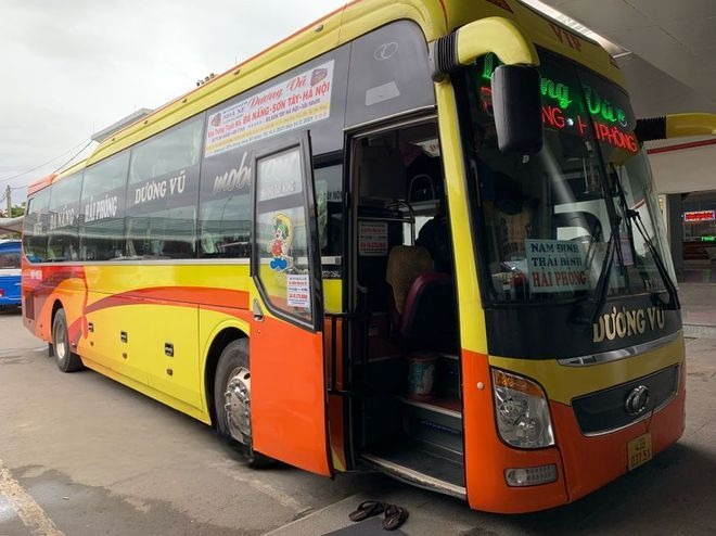 Xe Dương Vũ Bên hông xe Giường nằm 46 chỗ