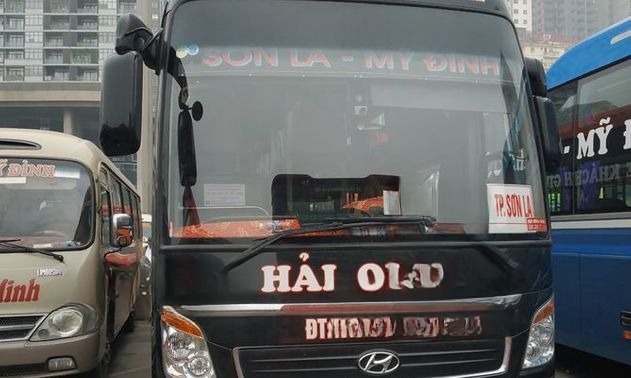 Xe HTX 30/4 Mặt trước xe Giường nằm 40 chỗ
