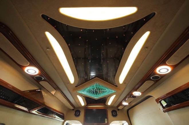 Xe Sóng Việt Tiện ích Limousine 9 chỗ
