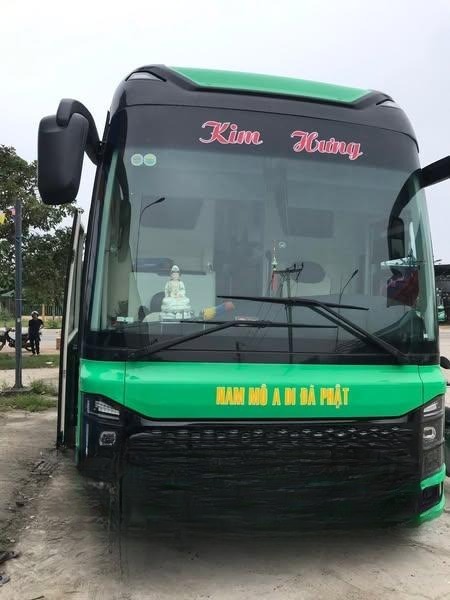 Xe Kim Hưng (Quãng Ngãi) Mặt trước xe Giường nằm 40 chỗ 