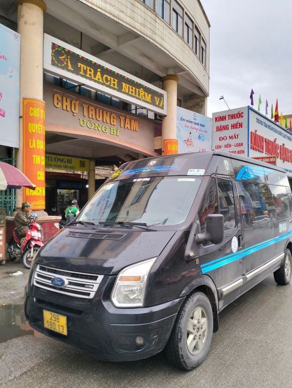 Xe Hùng Cường Limousine Mặt trước xe 