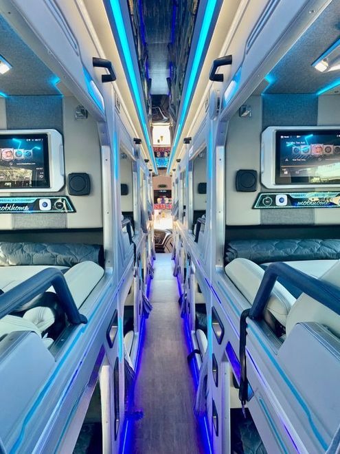 Xe Điền Linh Limousine Giường nằm Nội thất Limousine 24 Phòng Đôi