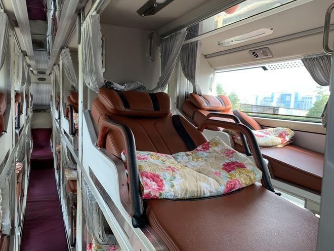Xe Sâm Hương Giường nằm Tiện ích Limousine giường nằm 32 chỗ