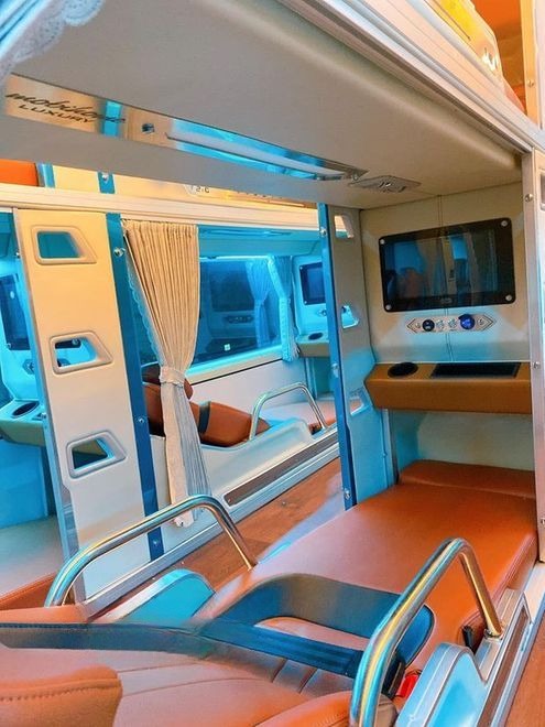 Xe Dũng Lệ Tiện ích Limousine Giường nằm 34 chỗ