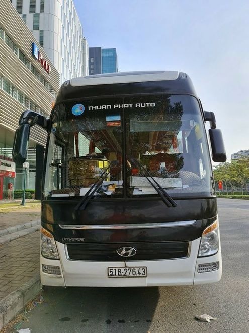 Xe Rạng Đông Buslines Mặt trước xe Ghế ngồi 45 chỗ
