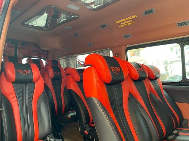 Xe Lovabus Ghế ngồi Tiện ích Nội thất Limousine 11 chỗ