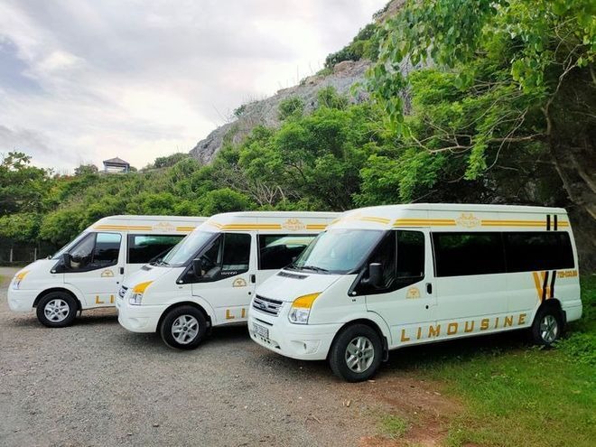Xe Lovabus Bên hông xe Ghế ngồi 16 chỗ