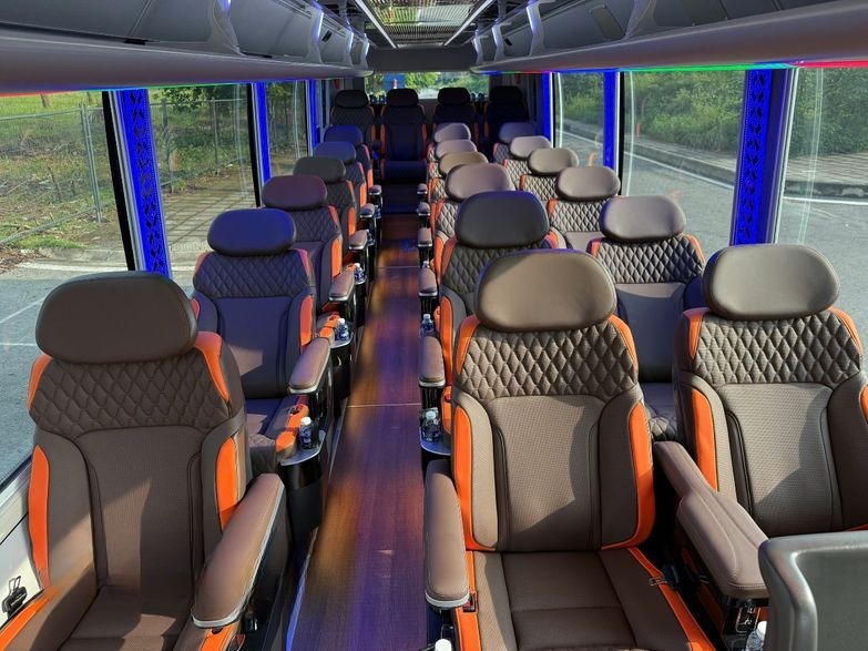 Xe Minh Châu Limousine Ghế ngồi Limousine 22 chỗ