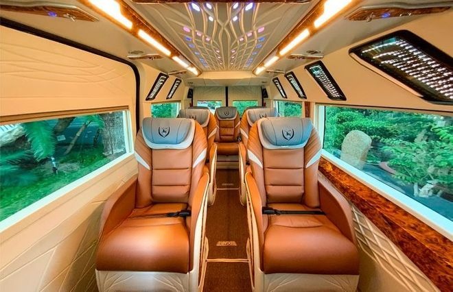 Xe Anh Quang Limousine Ghế ngồi Nội thất Limousine 11 chỗ VIP