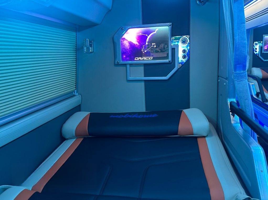 Xe Tuấn Trung Nội thất Tiện ích Limousine 22 phòng 