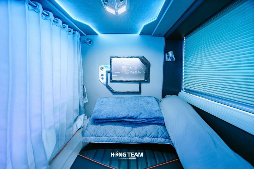 Xe Cường Ny Giường nằm Nội thất Tiện ích Limousine 24 Phòng Mercedes- Benz