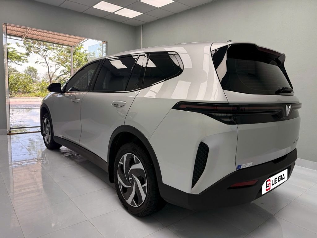 Xe Lê Gia Travel Mặt sau xe 