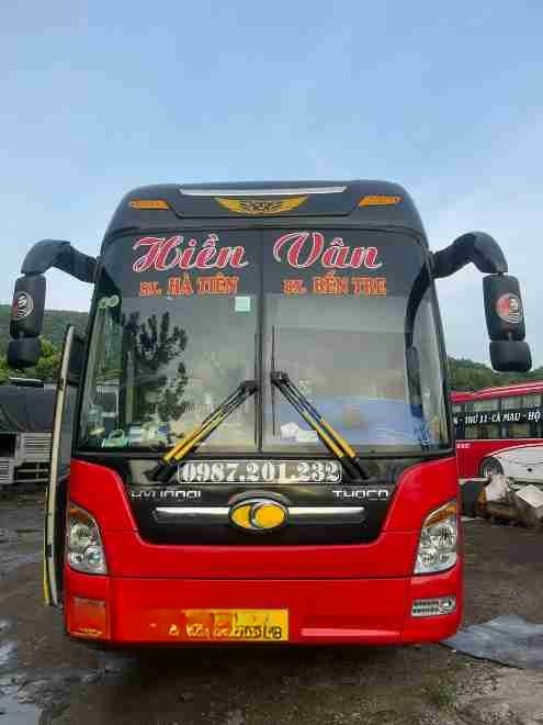 Xe Hiền Vân Mặt trước xe Giường nằm 40 chỗ