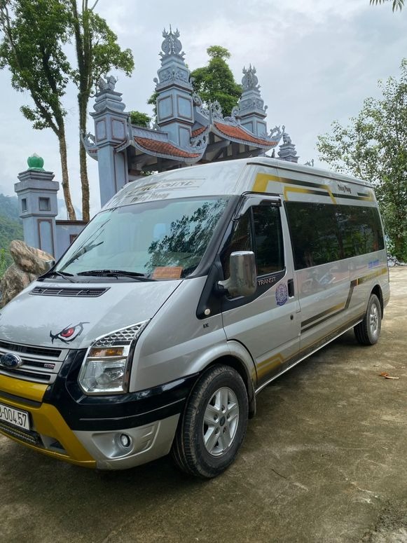 Xe Thắng Phong Limousine undefined