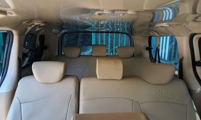 Xe Quốc Ngọc Ghế ngồi Nội thất Tiện ích Starex 9 chỗ
