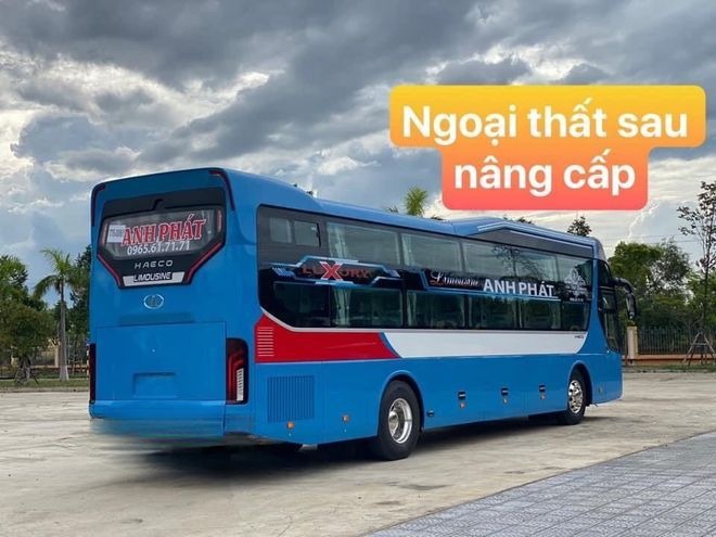 Xe Anh Phát Mặt sau xe Bên hông xe Limousine 34 chỗ