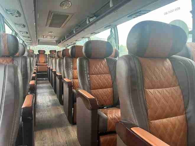 Xe Nam Việt (Tây Ninh) Ghế ngồi Tiện ích Nội thất Limousine ghế ngồi 28 chỗ