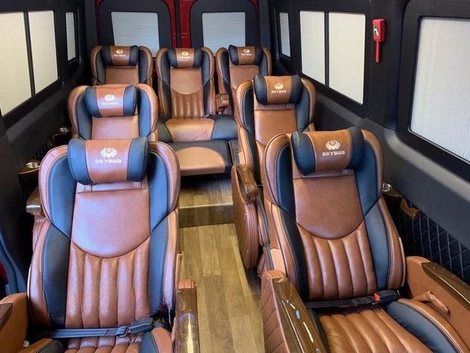 Xe Lạc Hồng Limousine Nội thất Ghế ngồi Tiện ích Limousine Solati 9 chỗ