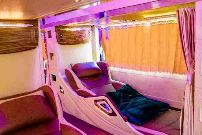 Xe Hải Phú Tiện ích Limousine giường phòng đơn 34 chỗ