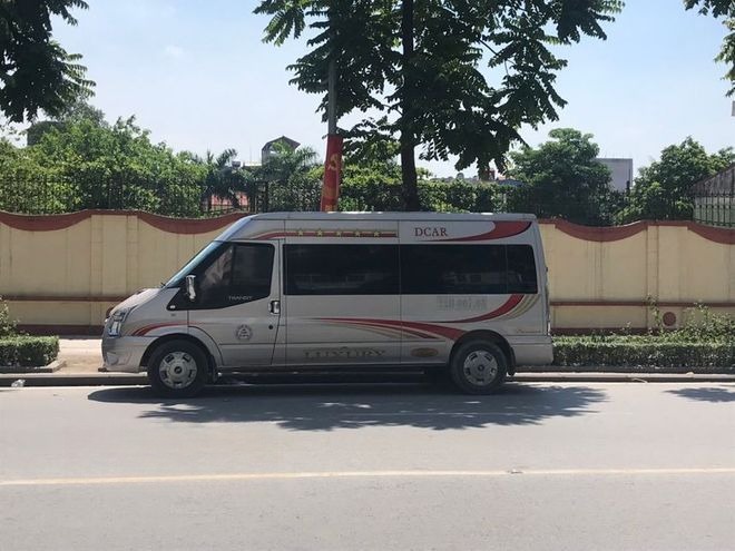 Xe Tuấn Anh Limousine (Tam Đảo) Bên hông xe Ghế ngồi 16 chỗ
