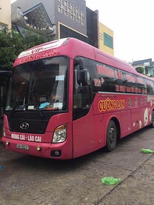 Xe Cường Lan Bên hông xe Giường nằm 41 chỗ