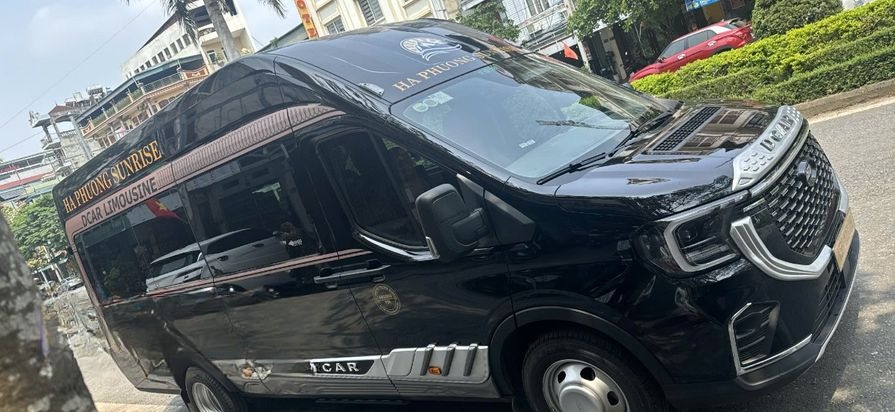 Xe Hà Phương Sunrise Mặt trước xe Bên hông xe 