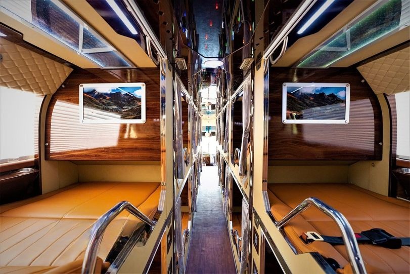 Xe Bốn Hai Giường nằm Nội thất Tiện ích Cabin 24 giường