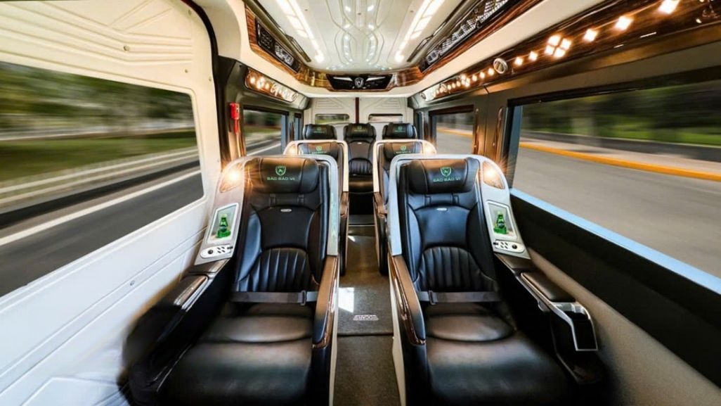 Xe Bảo Bảo Vi Nội thất Ghế ngồi Tiện ích Limousine 9 chỗ