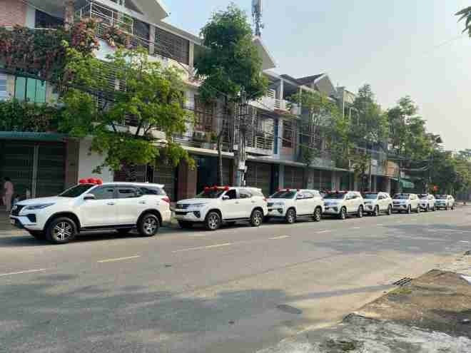 Xe Hà Thảo Bên hông xe Ghế ngồi 7 chỗ