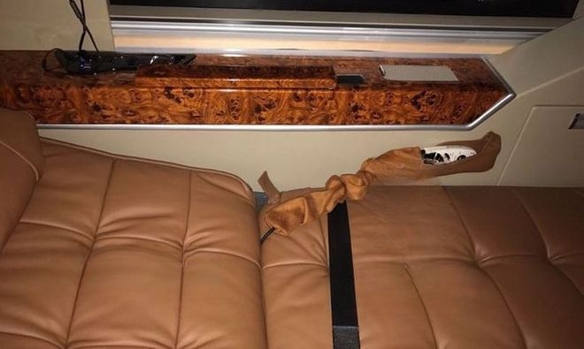 Xe Lovabus Giường nằm Tiện ích Nội thất VIP Limousine 22 Chỗ