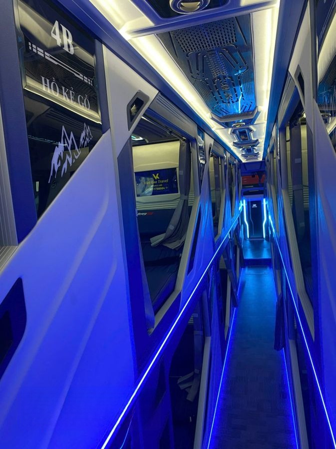 Xe Việt Lào (Đà Nẵng) Nội thất Tiện ích Limousine giường phòng 24 chỗ VIP (KL)
