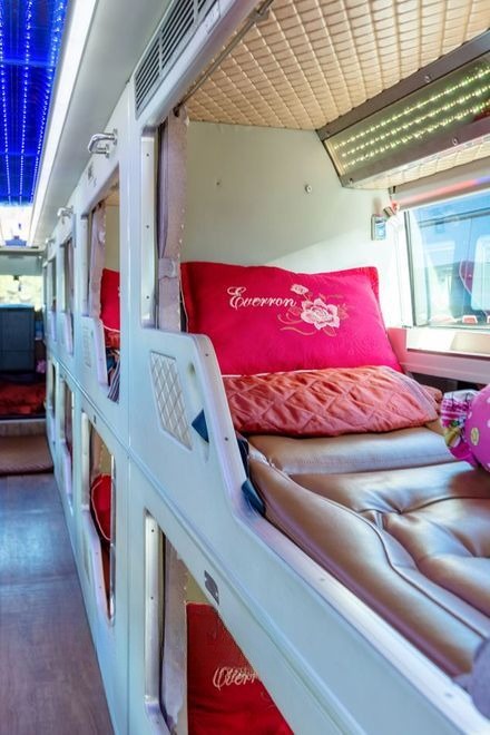 Xe Phong Phú Nội thất Tiện ích Limousine 22 Phòng