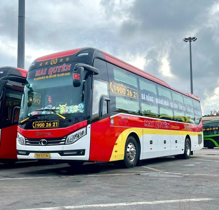 Xe Mai Quyên Mặt trước xe Bên hông xe Limousine 24 Phòng