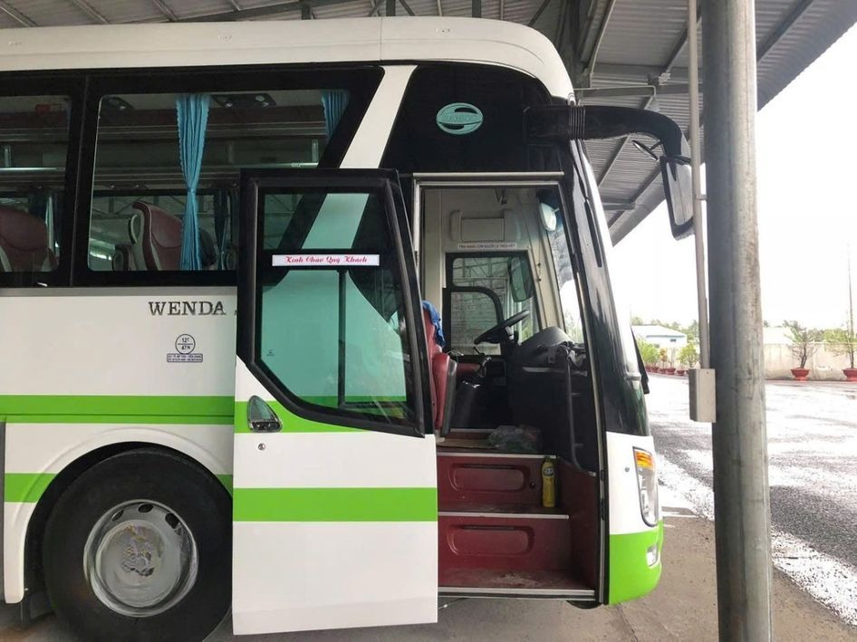 Xe Duy Quý Bên hông xe Tiện ích Nội thất Ghế ngồi 28 chỗ 
