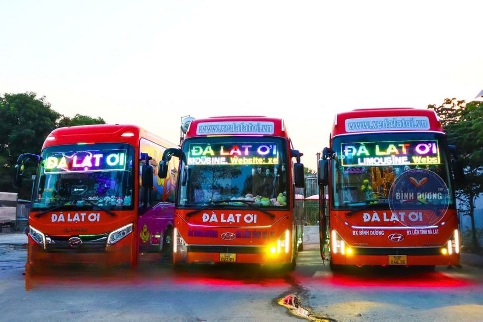 Xe Đà Lạt ơi Mặt trước xe Limousine 24 Phòng